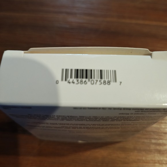 Physicians Formula Beige #7588 Mineral Wear 16 Hour Airbrushing Finish Powder - Picture 3 of 3